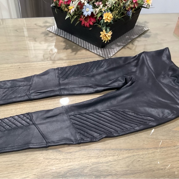 Spanx motto leggings sz small - Picture 6 of 6